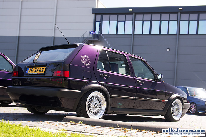 GolfGTI16vFireIce_original.jpg