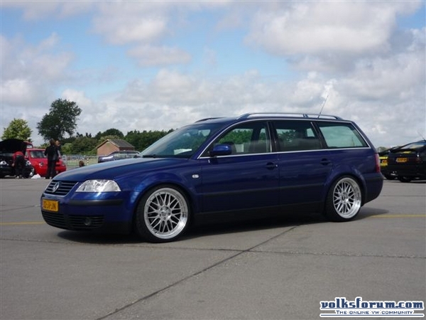 VW Passat B5.5 on rare BBS RS18 by Neven - Eurodubs