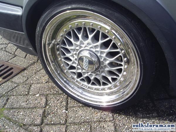 de RS-en zitten er weer de Jetta.