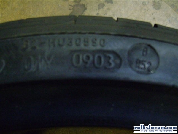 dunlop sp9000 215/35r16