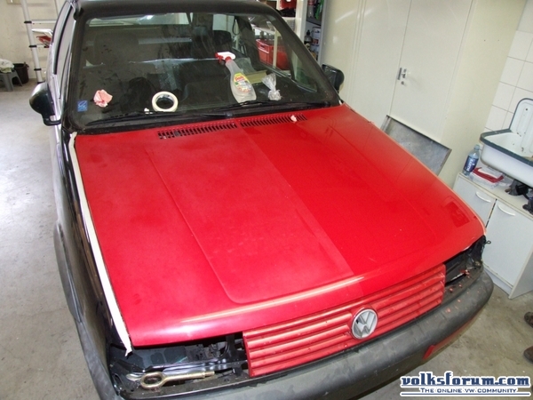 Uni rood motorkapje polo 2f