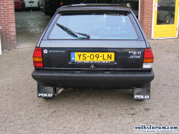 Polo achter