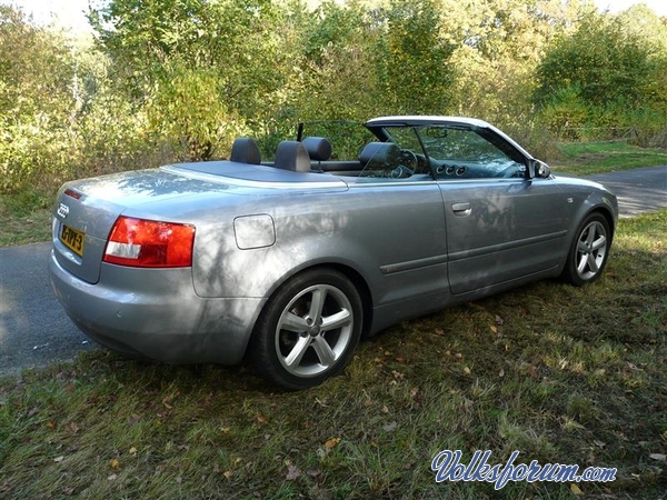 Audi A4 cabrio 2.5 TDI V6 (2005)