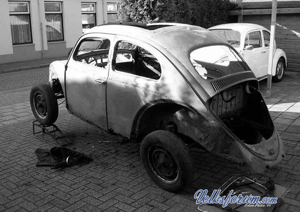 VW 1200 sunroof de luxe 1961