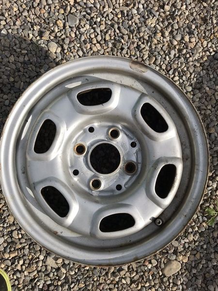 13 4x100 velg gezocht