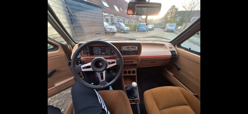 Caddy 14D 1989 interior 