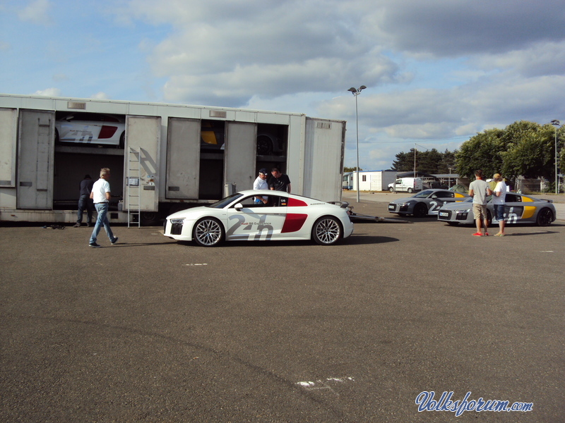 audi r8 v10