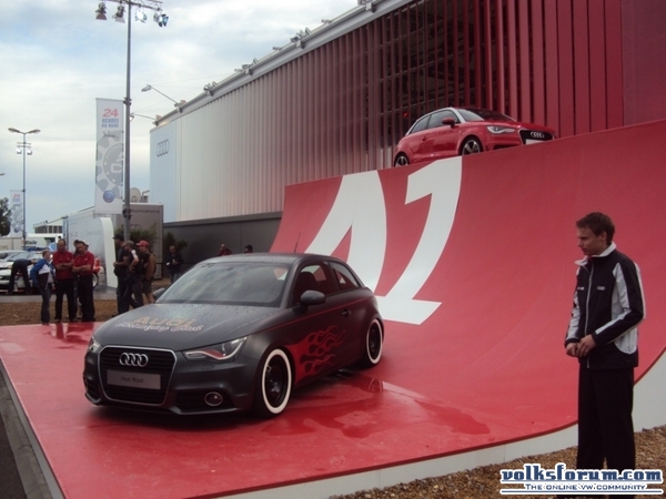A1 OP STAND IN LE MANS
